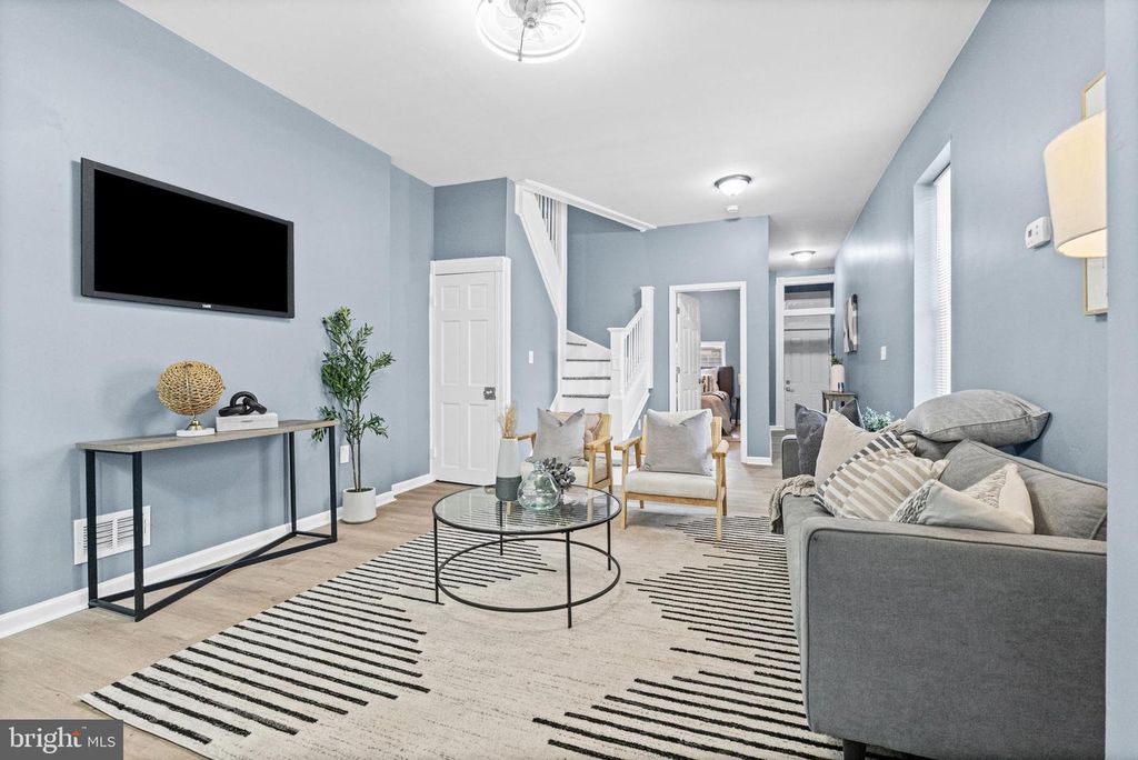 Image 9 of property listing at 447 N LINWOOD AVE, Baltimore, MD 21224