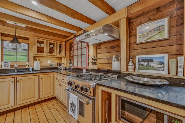 2923 Diamond Hill Road, St. Johnsbury, VT 05819