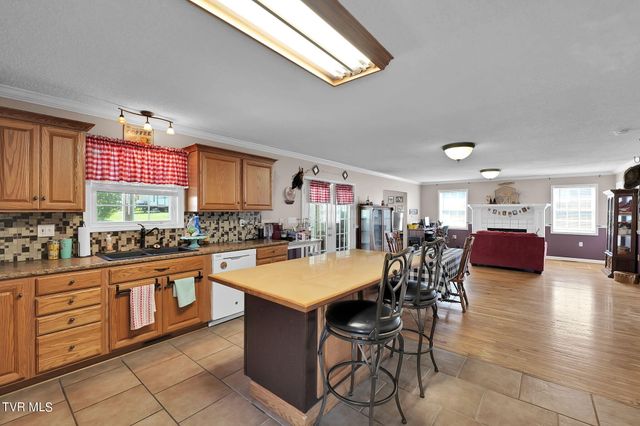 129 Paddle Creek Road, Bristol, TN 37620