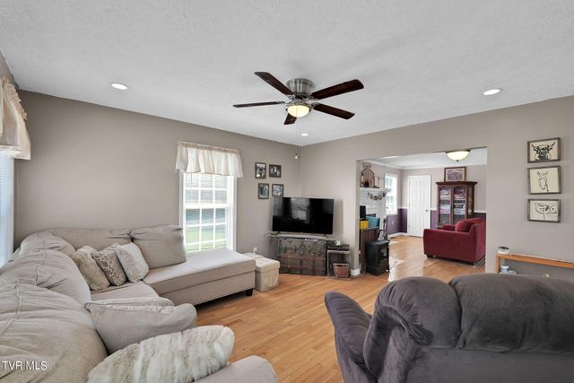 129 Paddle Creek Road, Bristol, TN 37620