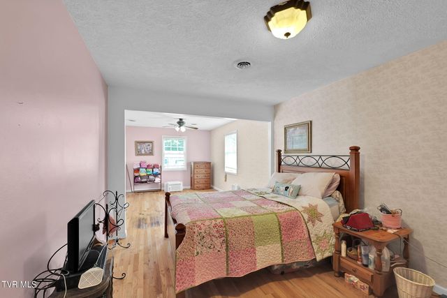 129 Paddle Creek Road, Bristol, TN 37620