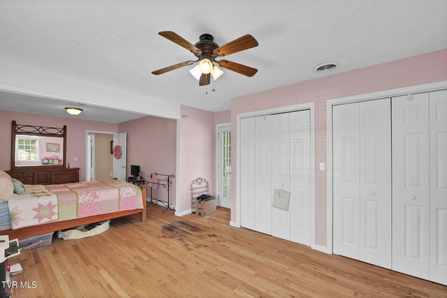 129 Paddle Creek Road, Bristol, TN 37620