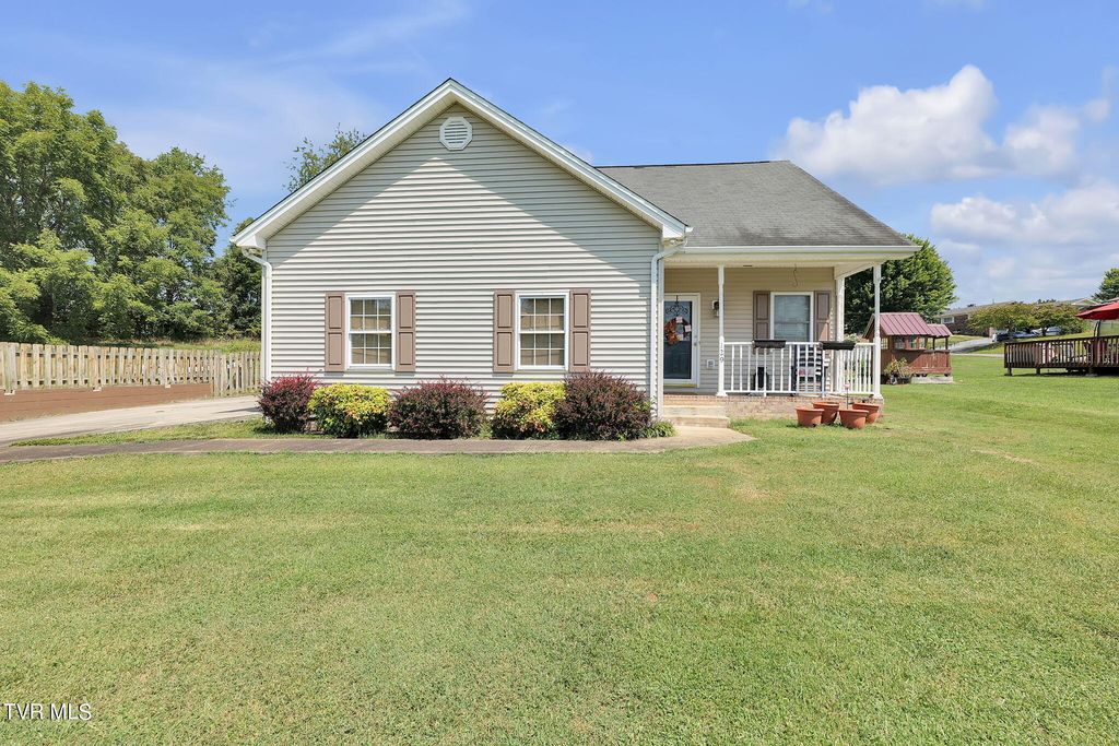 129 Paddle Creek Road, Bristol, TN 37620