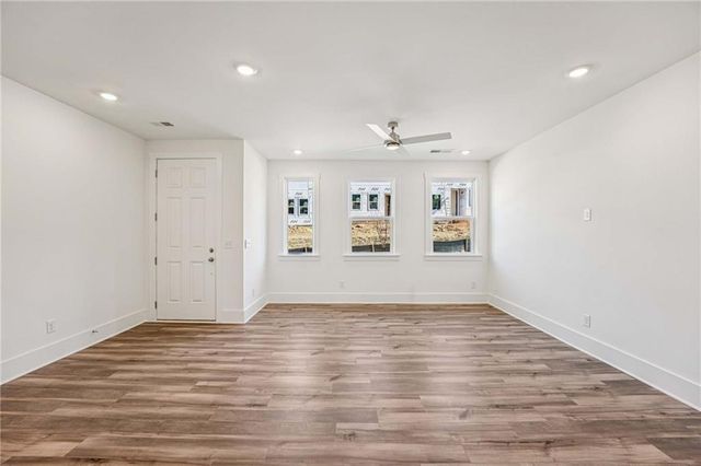 1609 Worley Way NW, Atlanta, GA 30318