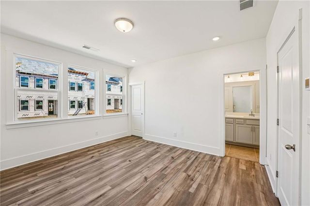 1609 Worley Way NW, Atlanta, GA 30318
