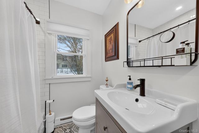 36 Vassar View Road, Poughkeepsie, NY 12603