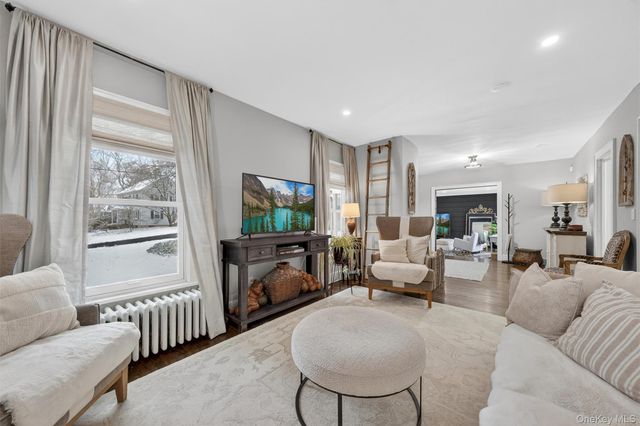 36 Vassar View Road, Poughkeepsie, NY 12603