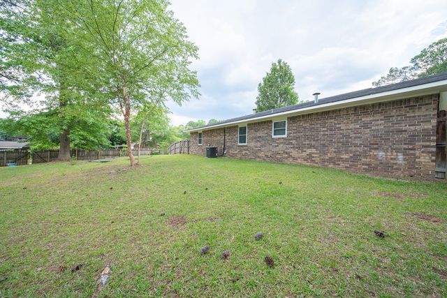 5600 Jamestown Drive, Columbus, GA 31909
