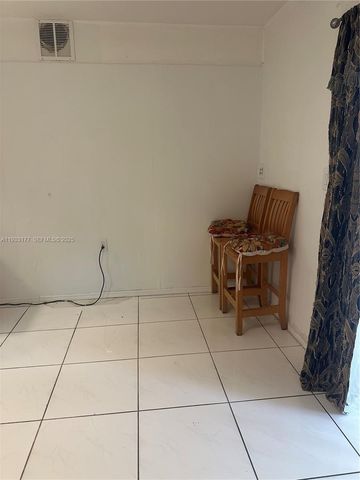 7606 Embassy Blvd REAR, Miramar, FL 33023