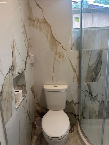 7606 Embassy Blvd REAR, Miramar, FL 33023