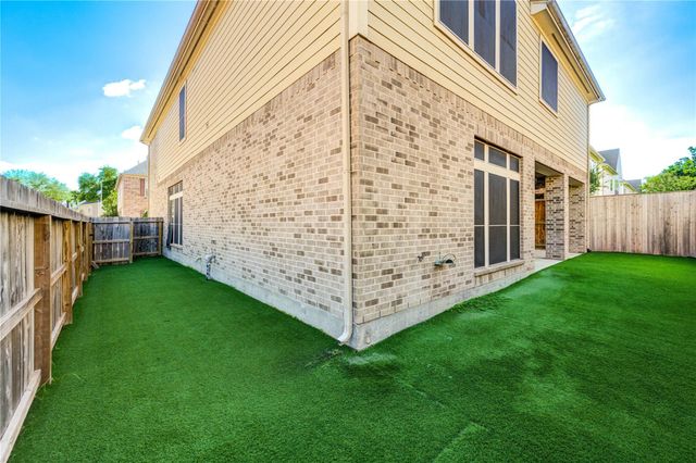 3502 Windmill Elm Street, Houston, TX 77008