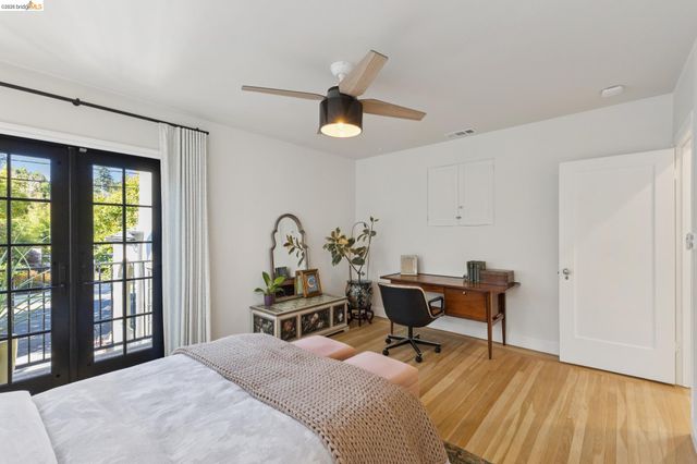 6628 Chabot Rd, Oakland, CA 94618