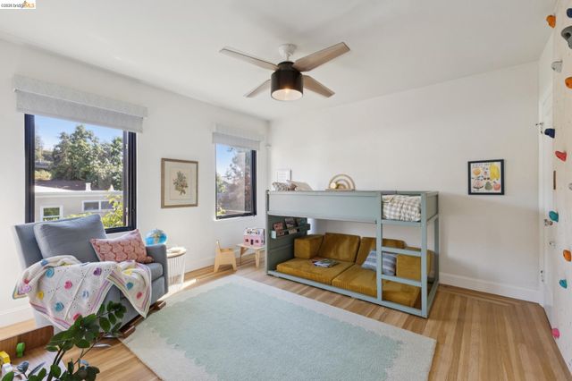 6628 Chabot Rd, Oakland, CA 94618