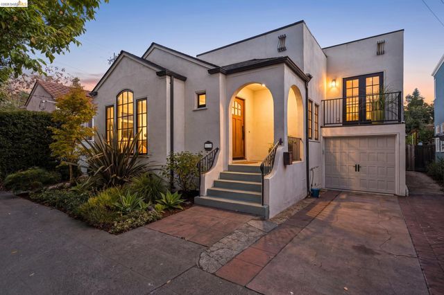 6628 Chabot Rd, Oakland, CA 94618