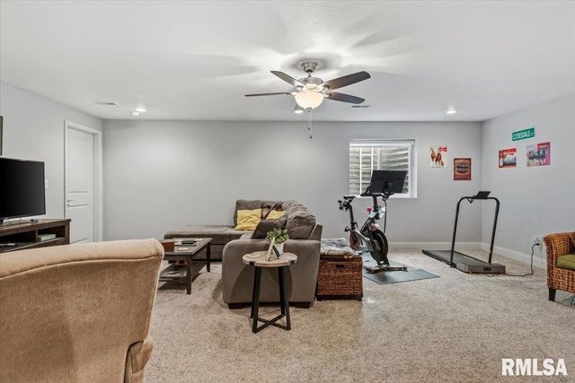 1508 Balfour Drive, Springfield, IL 62711