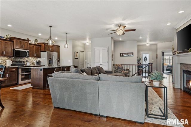 1508 Balfour Drive, Springfield, IL 62711