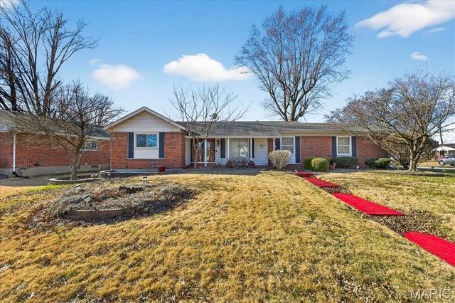 9 Darwin Court, Florissant, MO 63033