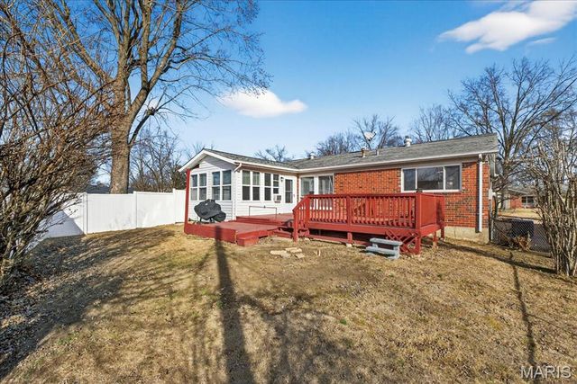 9 Darwin Court, Florissant, MO 63033