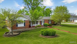 9 Darwin Court, Florissant, MO 63033