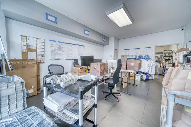 Commercial Property For Sale In North Miami, North Miami, FL 33161