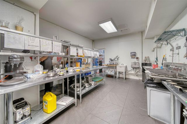 Commercial Property For Sale In North Miami, North Miami, FL 33161