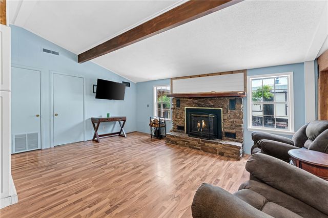 16645 Lazy Lane, Lowell, AR 72745