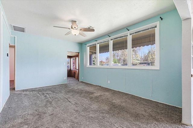 944 S Ivy Street, Medford, OR 97501