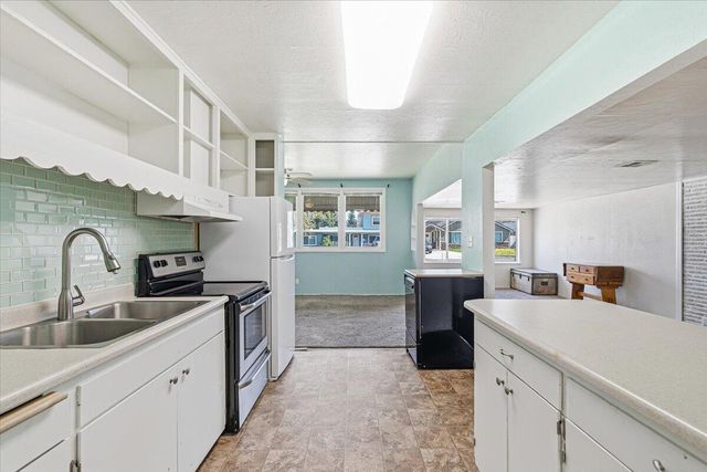 944 S Ivy Street, Medford, OR 97501