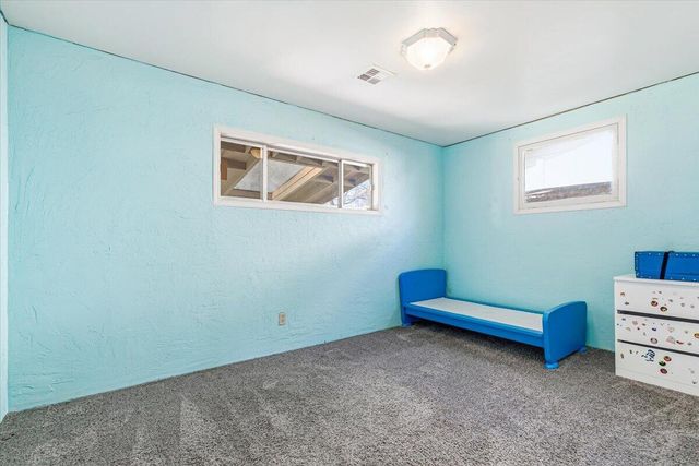 944 S Ivy Street, Medford, OR 97501