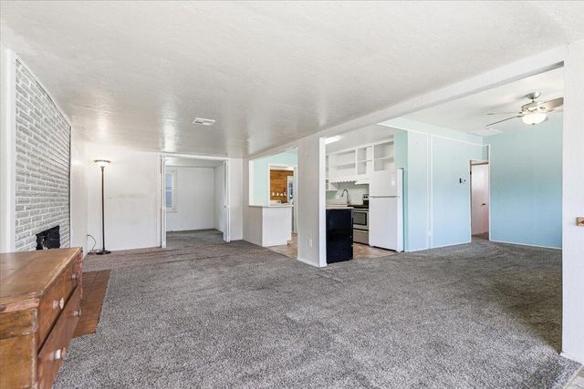 944 S Ivy Street, Medford, OR 97501