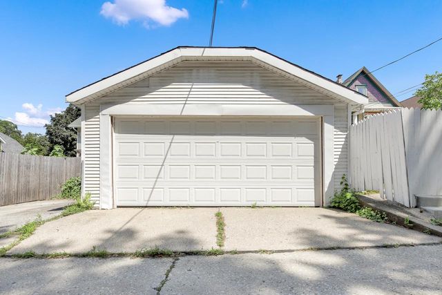 3233 S Delaware AVENUE #3235, Milwaukee, WI 53207