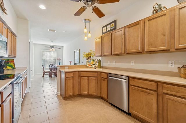 894 LANTERN WAY, Clearwater, FL 33765