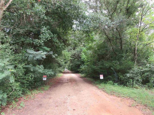 Chumuckla Hwy, Pace, FL 32571