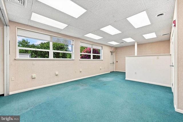 333 TOWNSHIP LINE RD, Elkins Park, PA 19027
