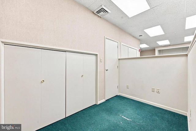 333 TOWNSHIP LINE RD, Elkins Park, PA 19027