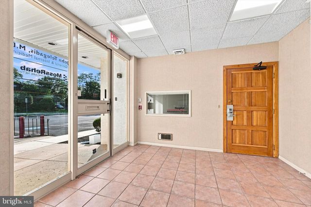 333 TOWNSHIP LINE RD, Elkins Park, PA 19027