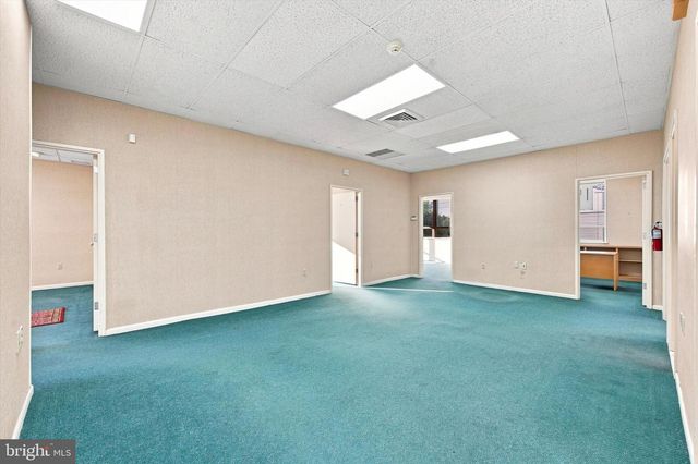 333 TOWNSHIP LINE RD, Elkins Park, PA 19027