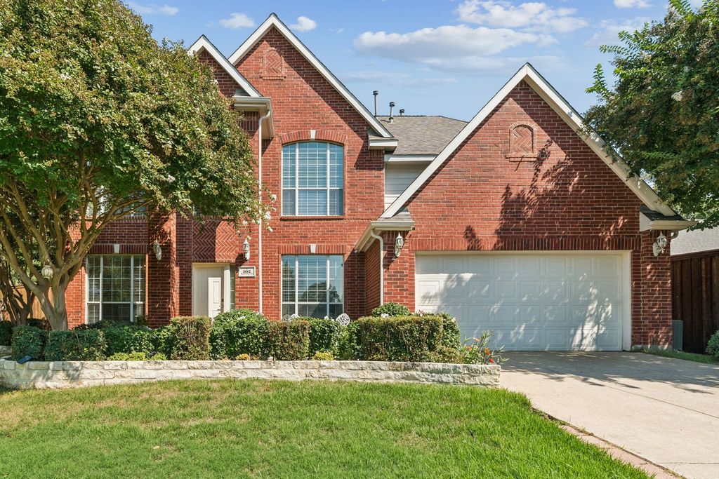 102 Woodridge Road, Hickory Creek, TX 75065