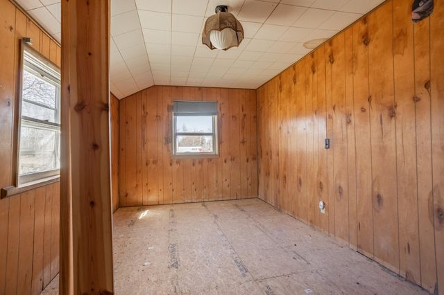4277 South 140th Road, Bolivar, MO 65613