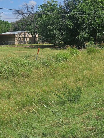 517 S Main Highway N, Springtown, TX 76082
