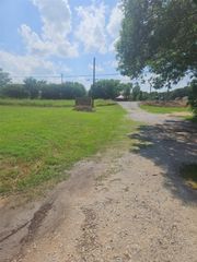 517 S Main Highway N, Springtown, TX 76082