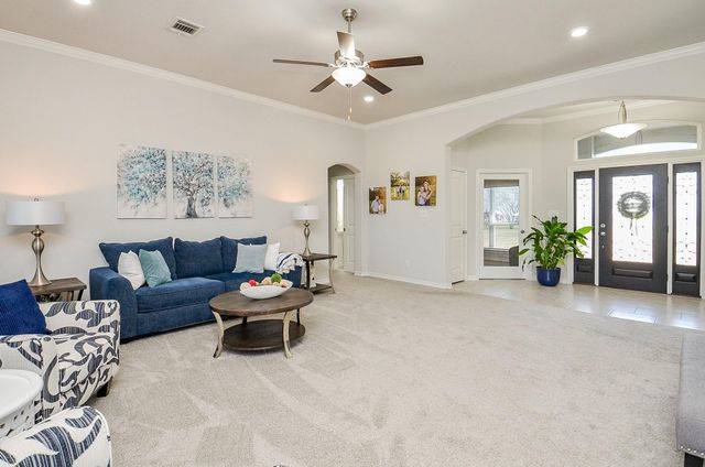 1108 County Road 475, El Campo, TX 77437