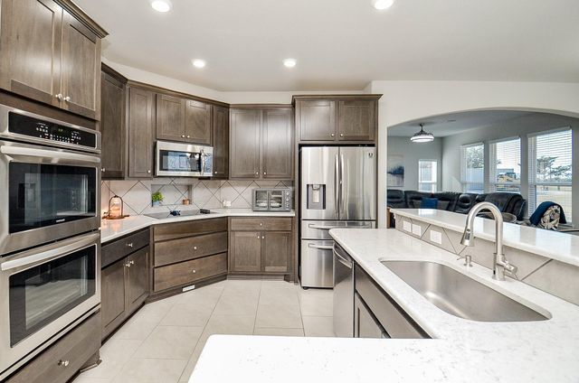 1108 County Road 475, El Campo, TX 77437