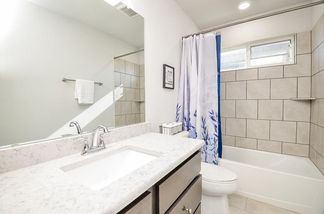 1108 County Road 475, El Campo, TX 77437