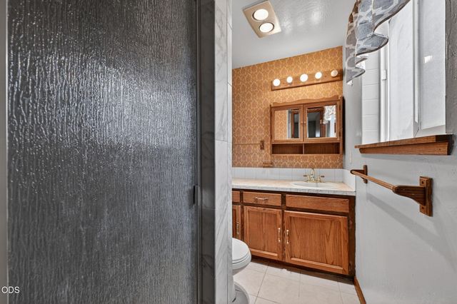1409 NW Portland Avenue 1 & 2, Bend, OR 97703