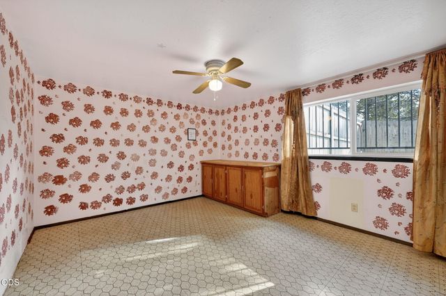1409 NW Portland Avenue 1 & 2, Bend, OR 97703