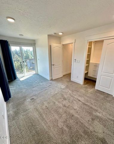1409 NW Portland Avenue 1 & 2, Bend, OR 97703