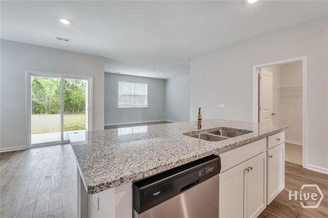 201 Coby Lane, Richmond Hill, GA 31324