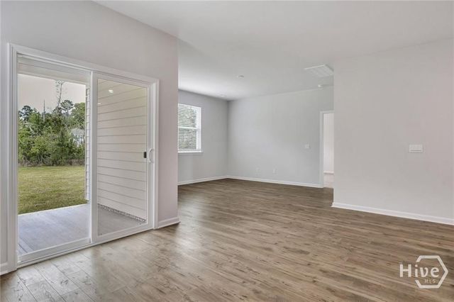 201 Coby Lane, Richmond Hill, GA 31324