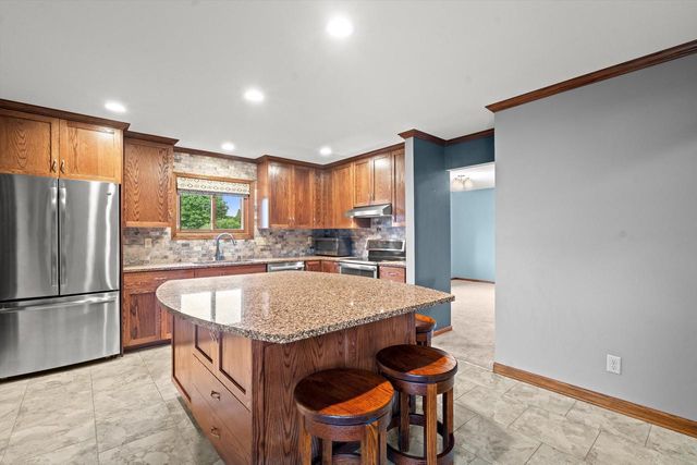 W156N10640 Cobbler LANE, Germantown, WI 53022